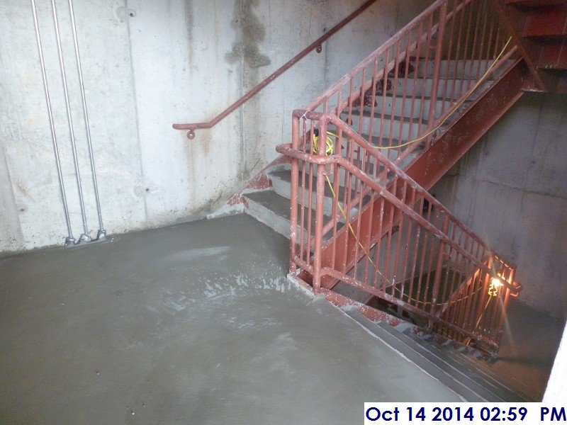 Poured concrete at Stairs -4 Facing East (800x600)